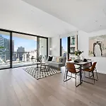 Haymarket Prime Location Charming 2 Bed